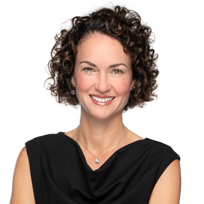 an image of Jaimie Buss, the chief revenue officer at deputy