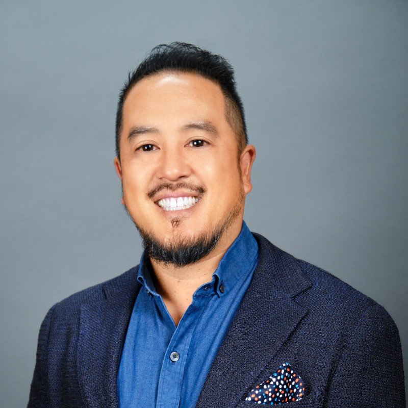 Erik Nakamura Erik Nakamura, Chief Financial Officer at<br />
Orange Comet, Inc