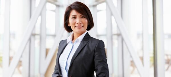 linkedin profile writing for female executive